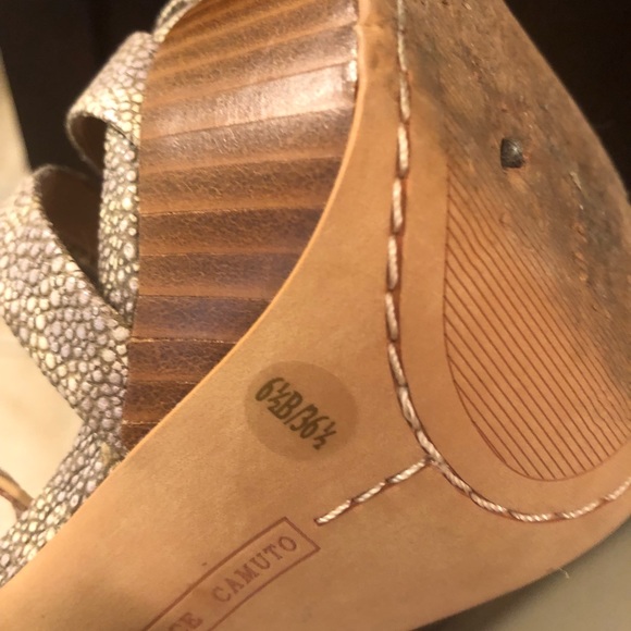 Vince Camuto Heels - Picture 5 of 6